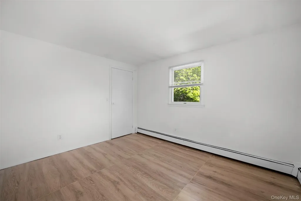 13 Squirrel Lane Levittown NY 11756