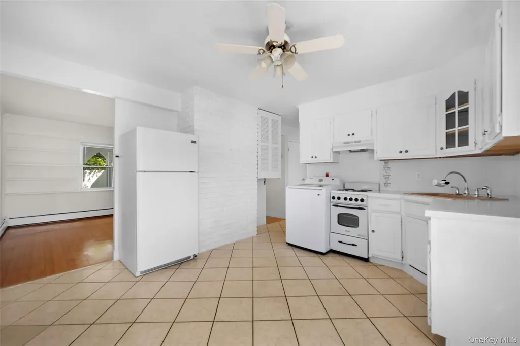 13 Squirrel Lane Levittown NY 11756