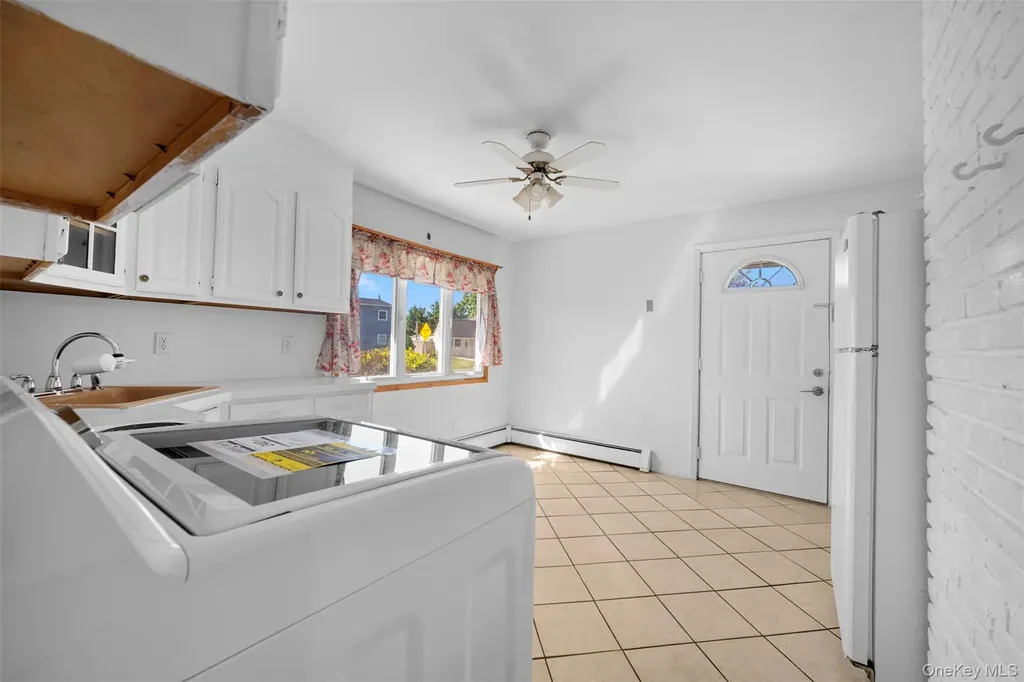 13 Squirrel Lane Levittown NY 11756