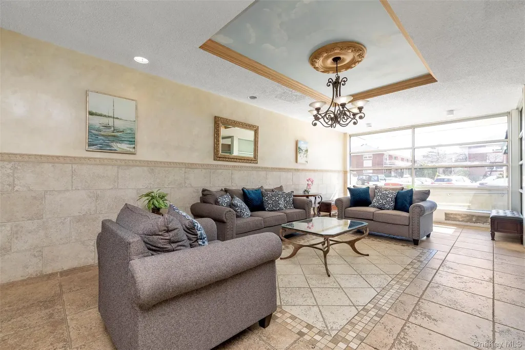 333 E Broadway Long Beach NY 11561
