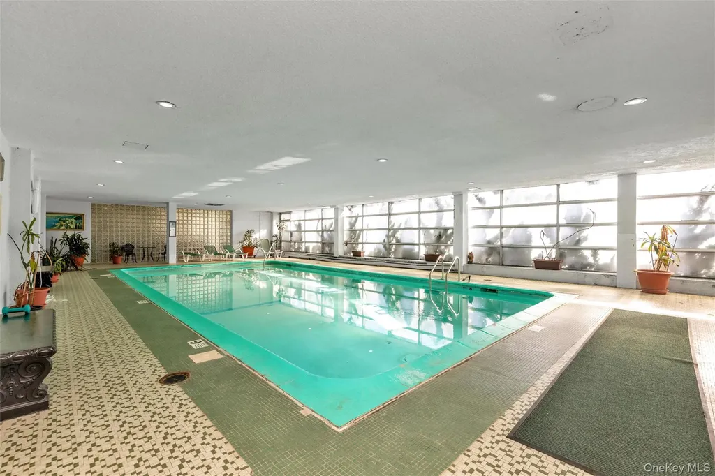 333 E Broadway Long Beach NY 11561