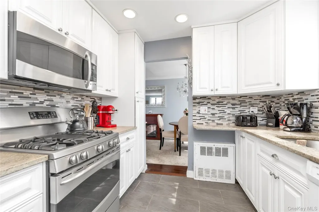 333 E Broadway Long Beach NY 11561