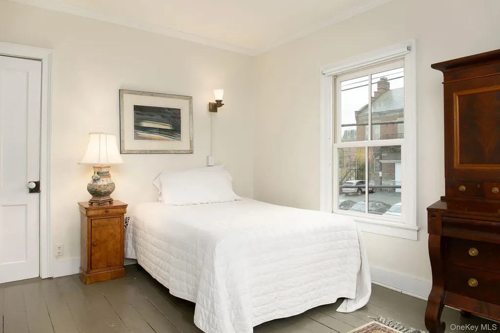 562 State Street Hudson NY 12534