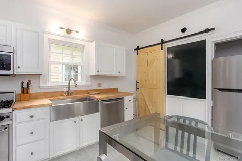 562 State Street Hudson NY 12534