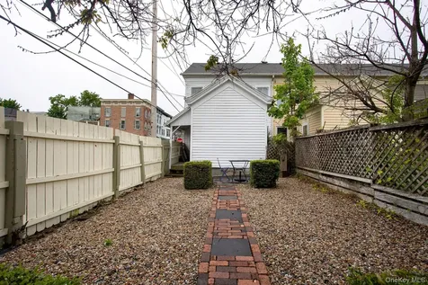 562 State Street Hudson NY 12534