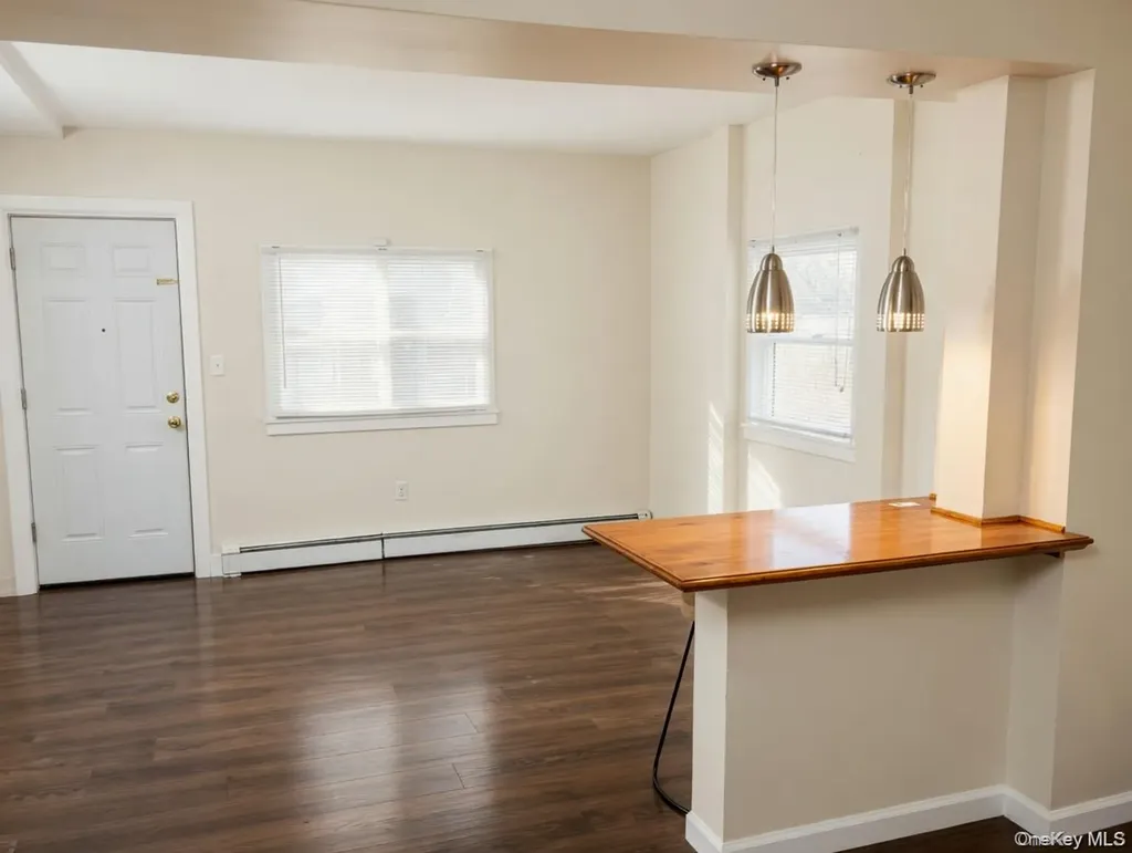36 Cooper Street Babylon NY 11702