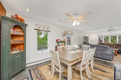 1264 Locust Avenue Bohemia NY 11716
