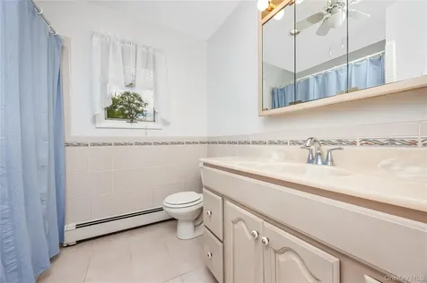 1264 Locust Avenue Bohemia NY 11716