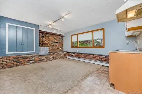 1264 Locust Avenue Bohemia NY 11716