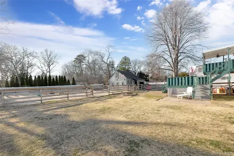 1264 Locust Avenue Bohemia NY 11716