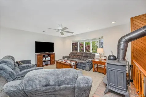1264 Locust Avenue Bohemia NY 11716