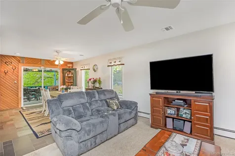 1264 Locust Avenue Bohemia NY 11716