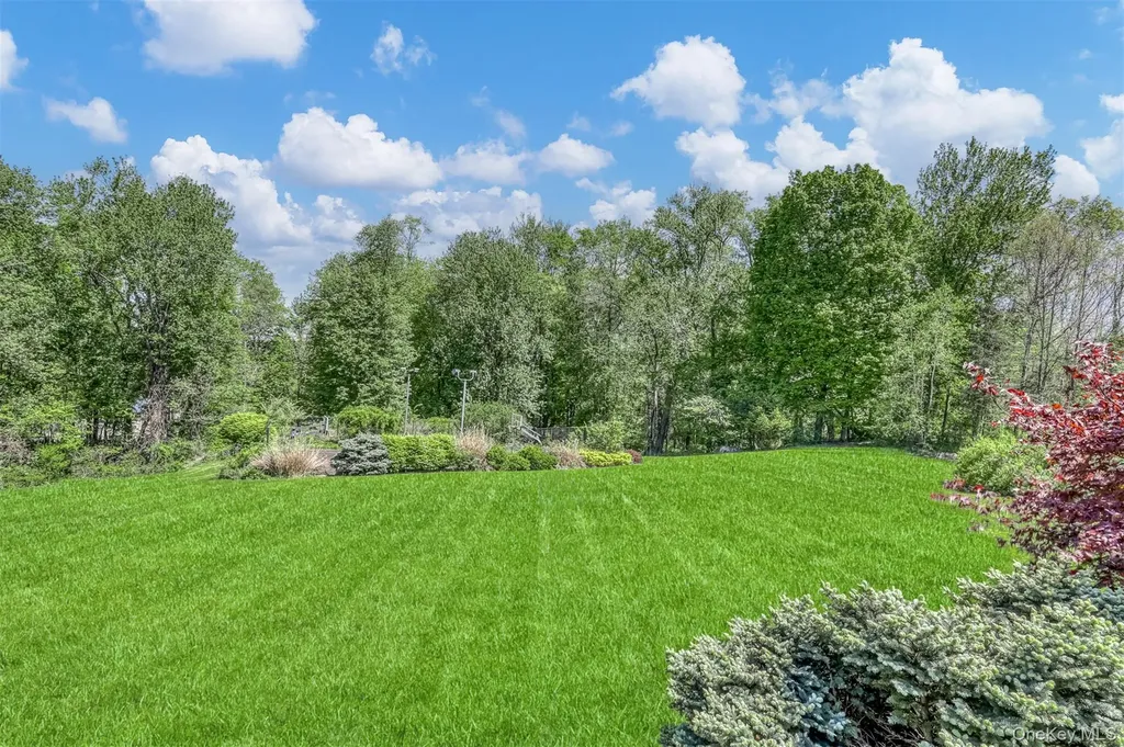 2 Garnett Hill Road Chester NY 10918