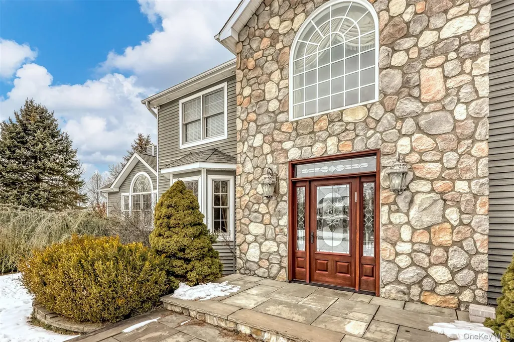 2 Garnett Hill Road Chester NY 10918