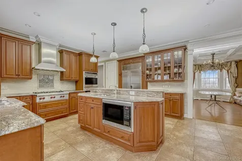 2 Garnett Hill Road Chester NY 10918