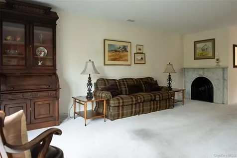 1608 Mulberry Court Poughkeepsie NY 12603