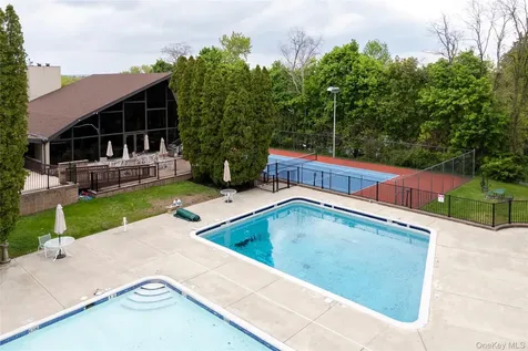 1608 Mulberry Court Poughkeepsie NY 12603