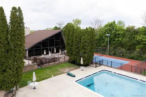 1608 Mulberry Court Poughkeepsie NY 12603