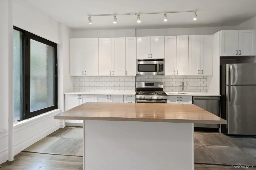 1068 Walton Avenue Bronx NY 10452
