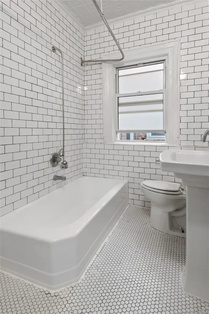 1068 Walton Avenue Bronx NY 10452