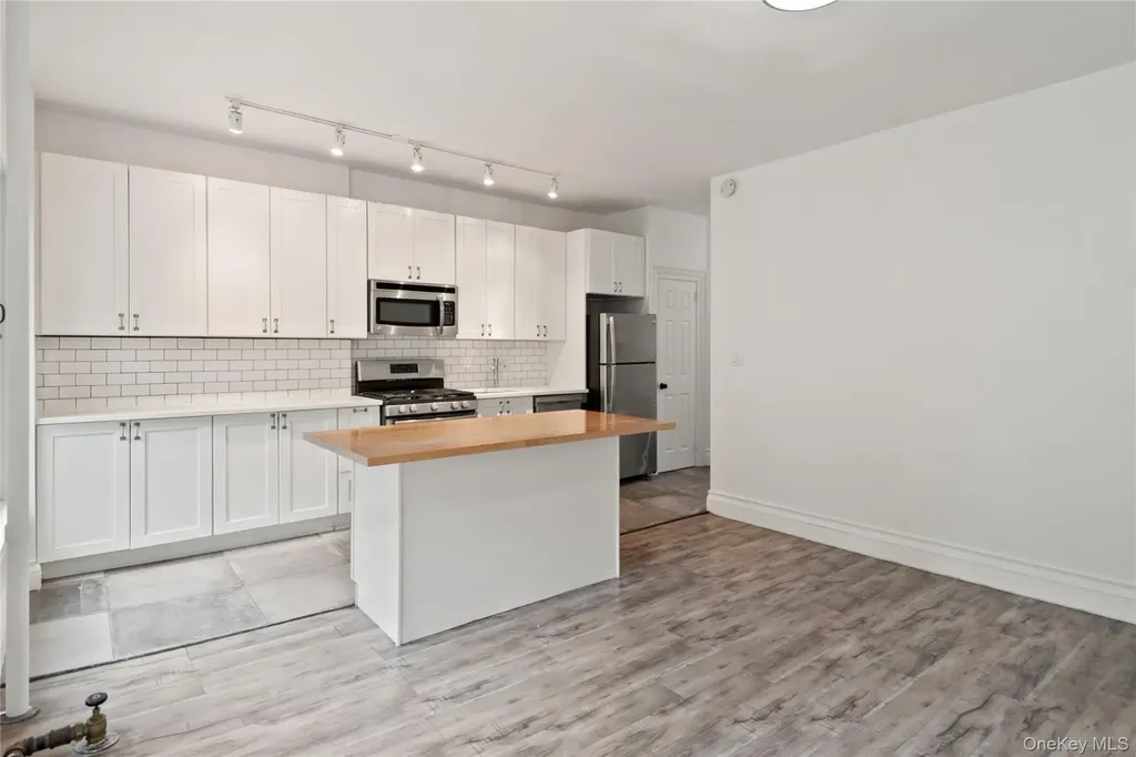 1068 Walton Avenue Bronx NY 10452
