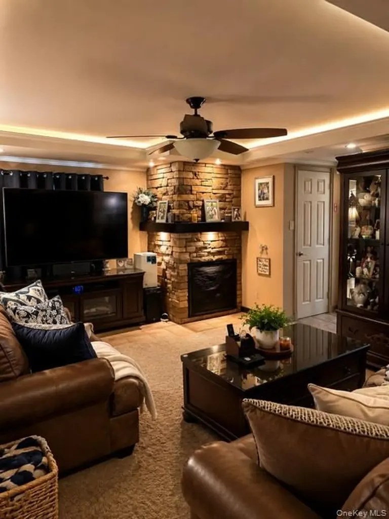 700 Sharon Road Copiague NY 11726