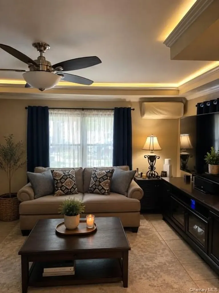 700 Sharon Road Copiague NY 11726
