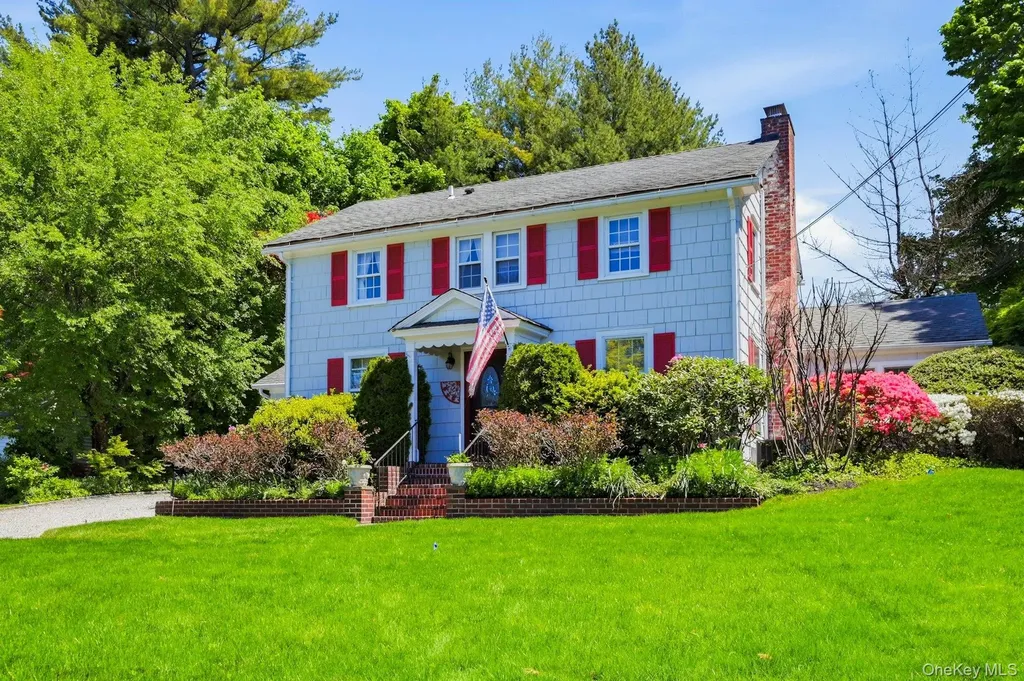 2 Ashley Place Glen Head NY 11545