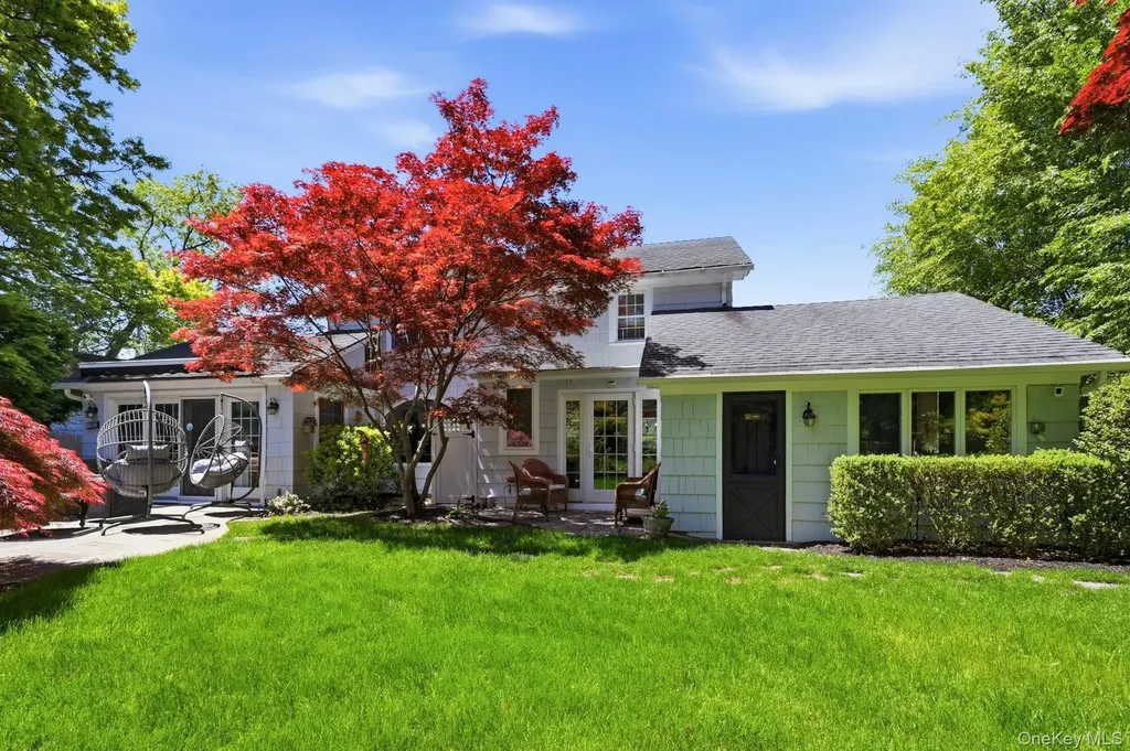 2 Ashley Place Glen Head NY 11545