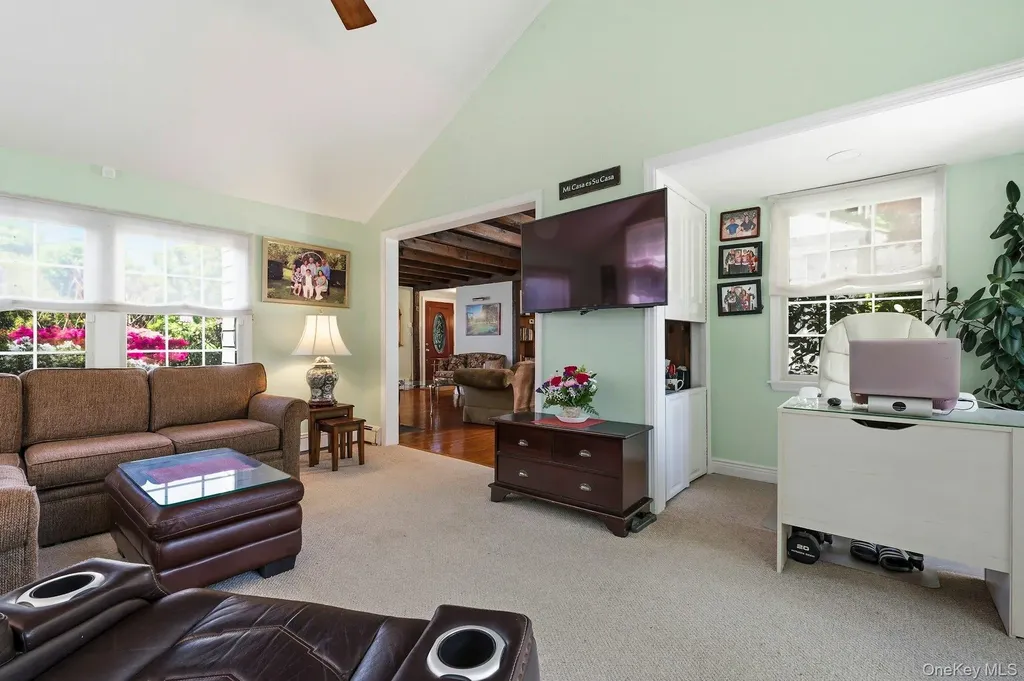 2 Ashley Place Glen Head NY 11545