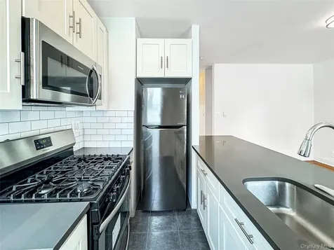 811 Courtlandt Avenue Bronx NY 10451
