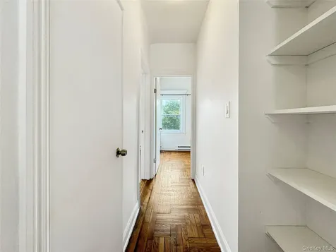 811 Courtlandt Avenue Bronx NY 10451