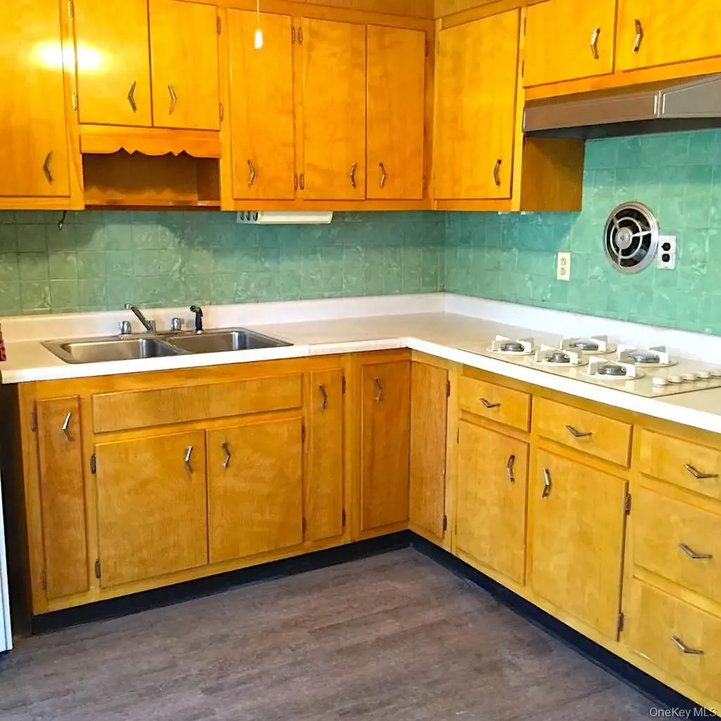 21 Old Route 202a Pomona NY 10970