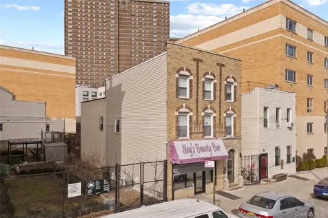811 Courtlandt Avenue Bronx NY 10451