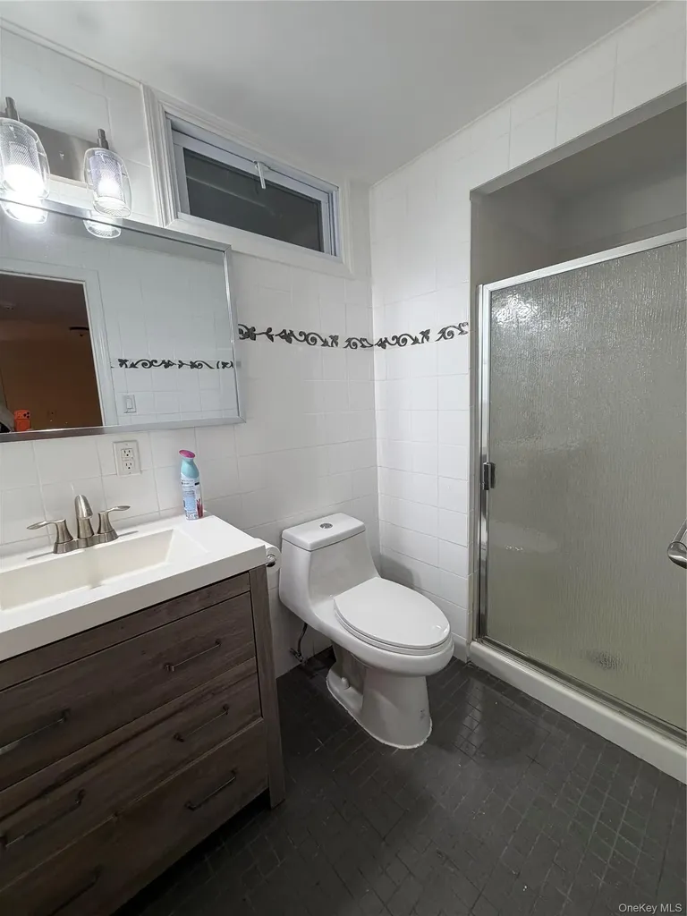 58-04 264th Street Flushing NY 11362