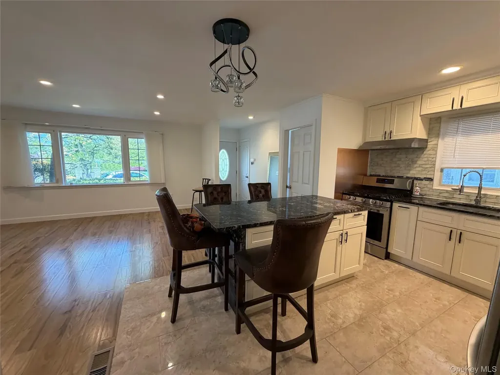 58-04 264th Street Flushing NY 11362