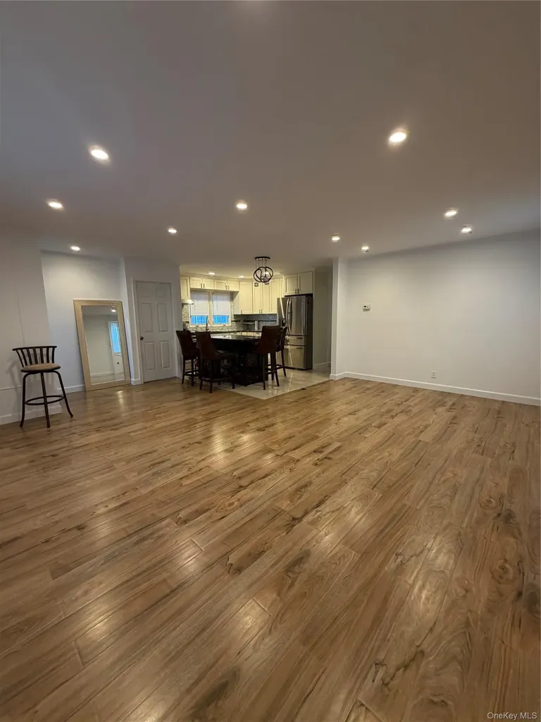 58-04 264th Street Flushing NY 11362