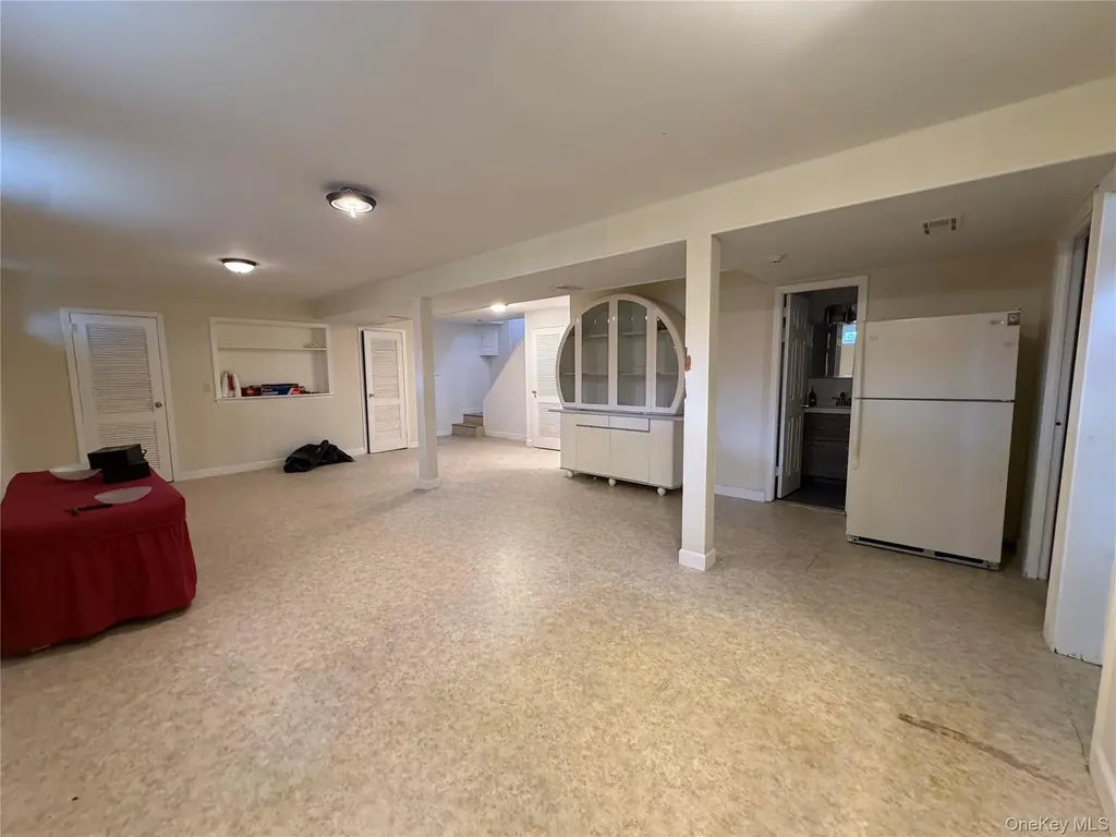 58-04 264th Street Flushing NY 11362