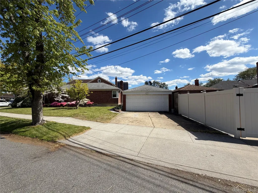 58-04 264th Street Flushing NY 11362