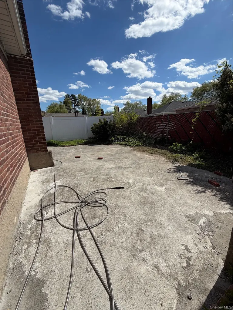 58-04 264th Street Flushing NY 11362