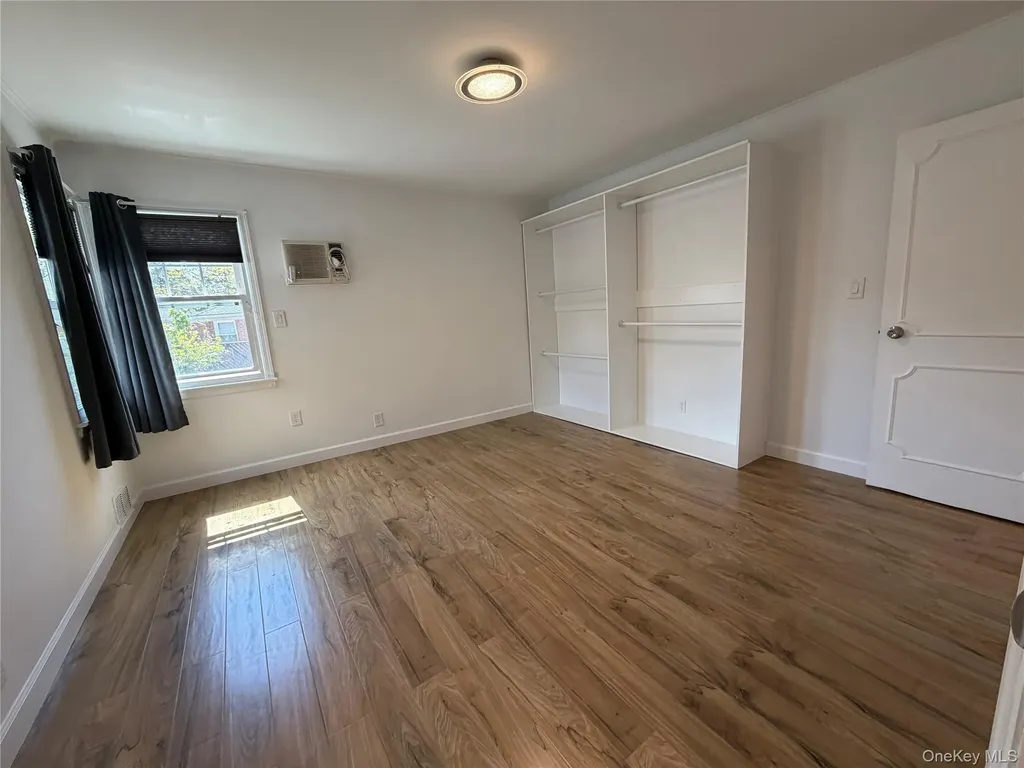 58-04 264th Street Flushing NY 11362
