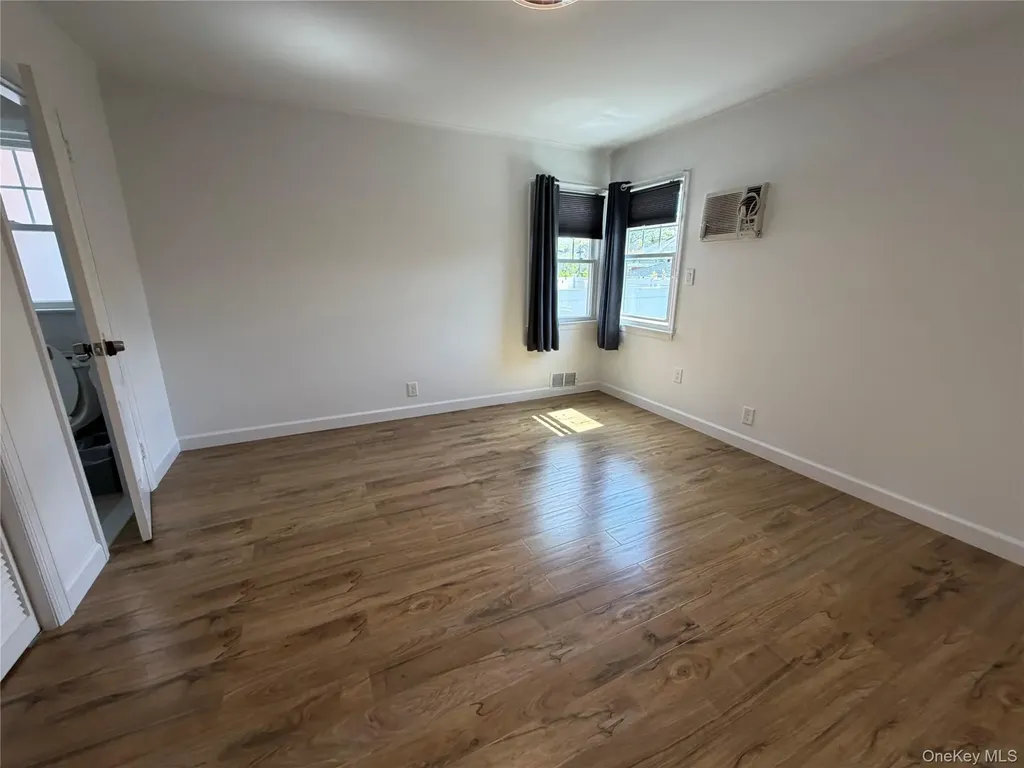 58-04 264th Street Flushing NY 11362