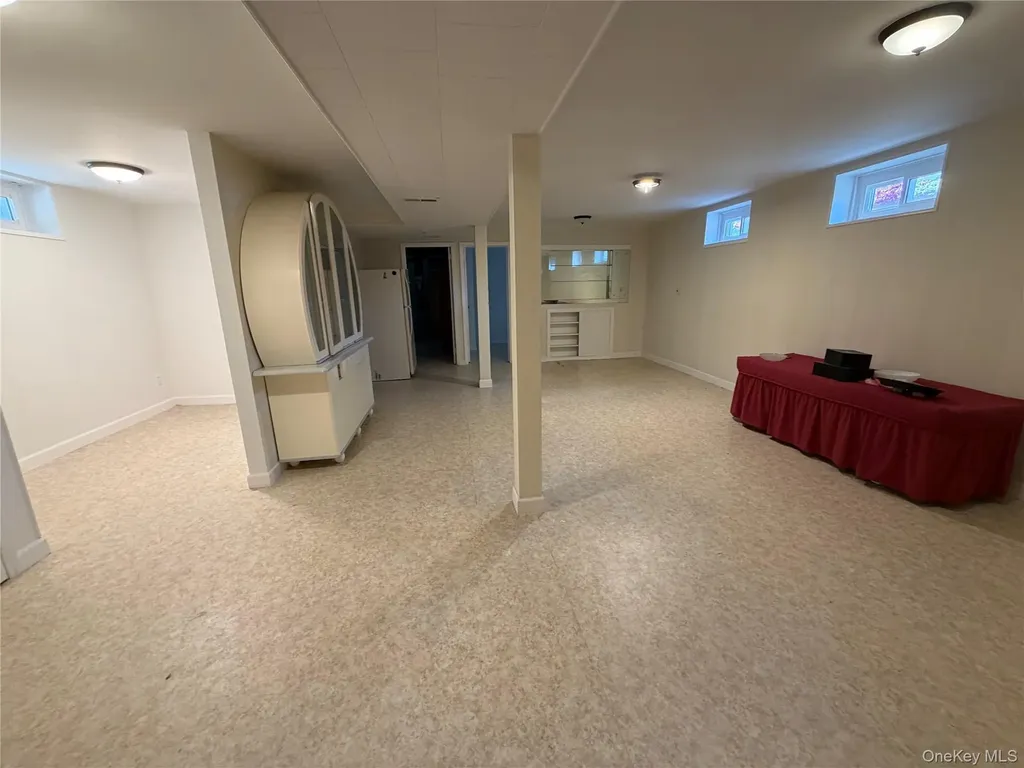 58-04 264th Street Flushing NY 11362