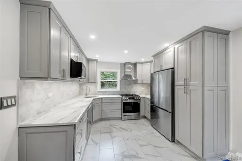 21 E Cedar Street Mount Vernon NY 10552