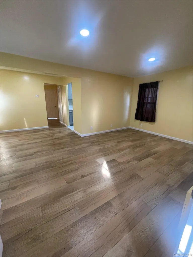 2585 Beach Drive Merrick NY 11566