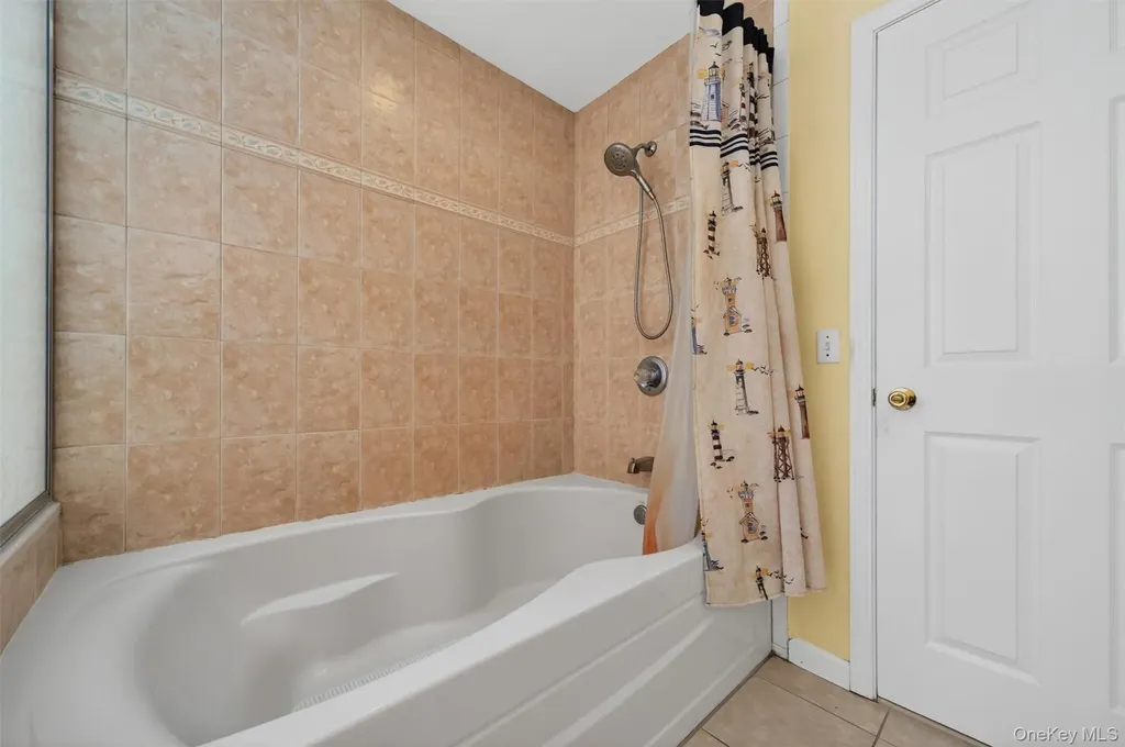 18 Alphonsa Court Salisbury Mills NY 12577