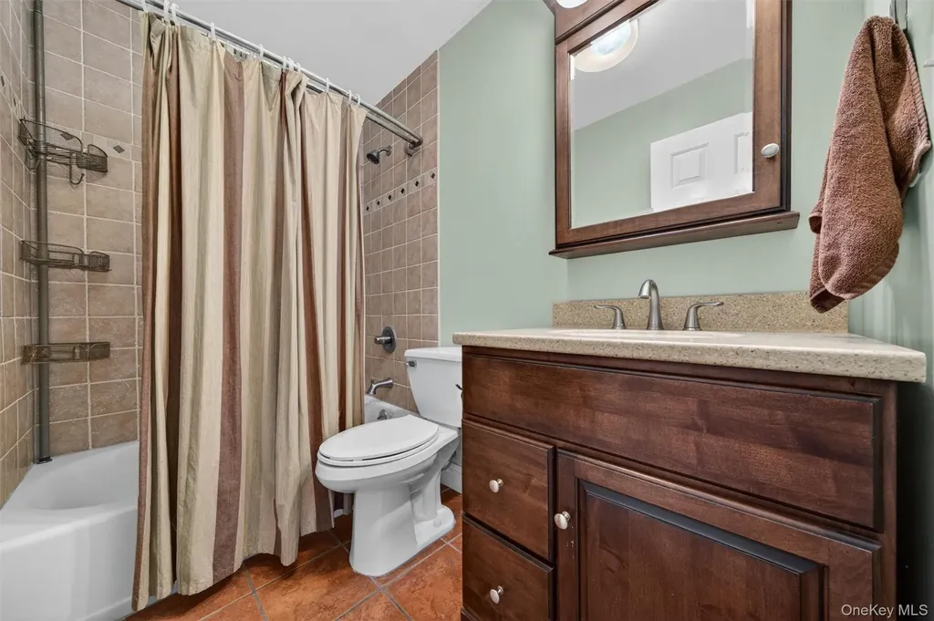 18 Alphonsa Court Salisbury Mills NY 12577