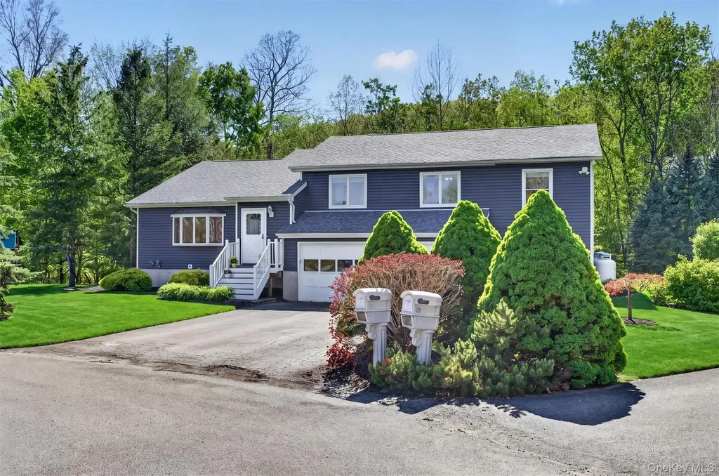 18 Alphonsa Court Salisbury Mills NY 12577