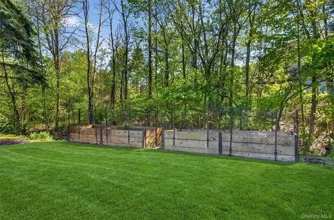 18 Alphonsa Court Salisbury Mills NY 12577