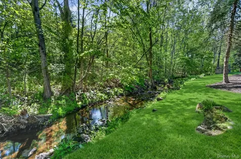18 Alphonsa Court Salisbury Mills NY 12577